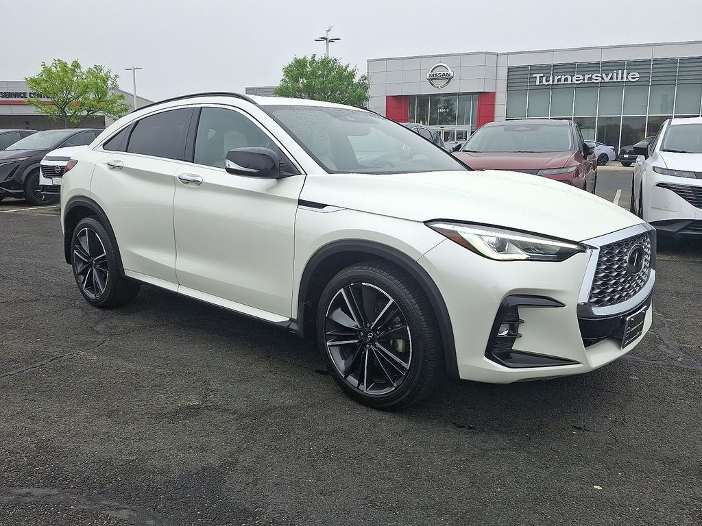 2022 INFINITI QX55 Luxe 3