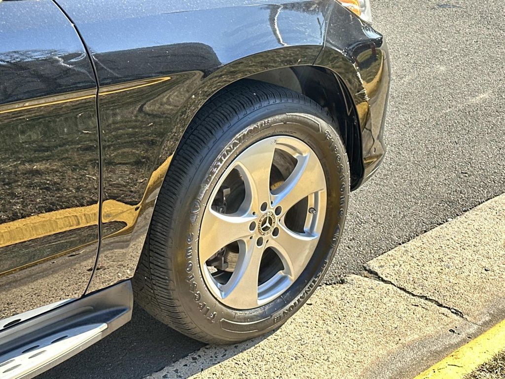 Thumbnail: 2018 Mercedes-Benz GLS - 18