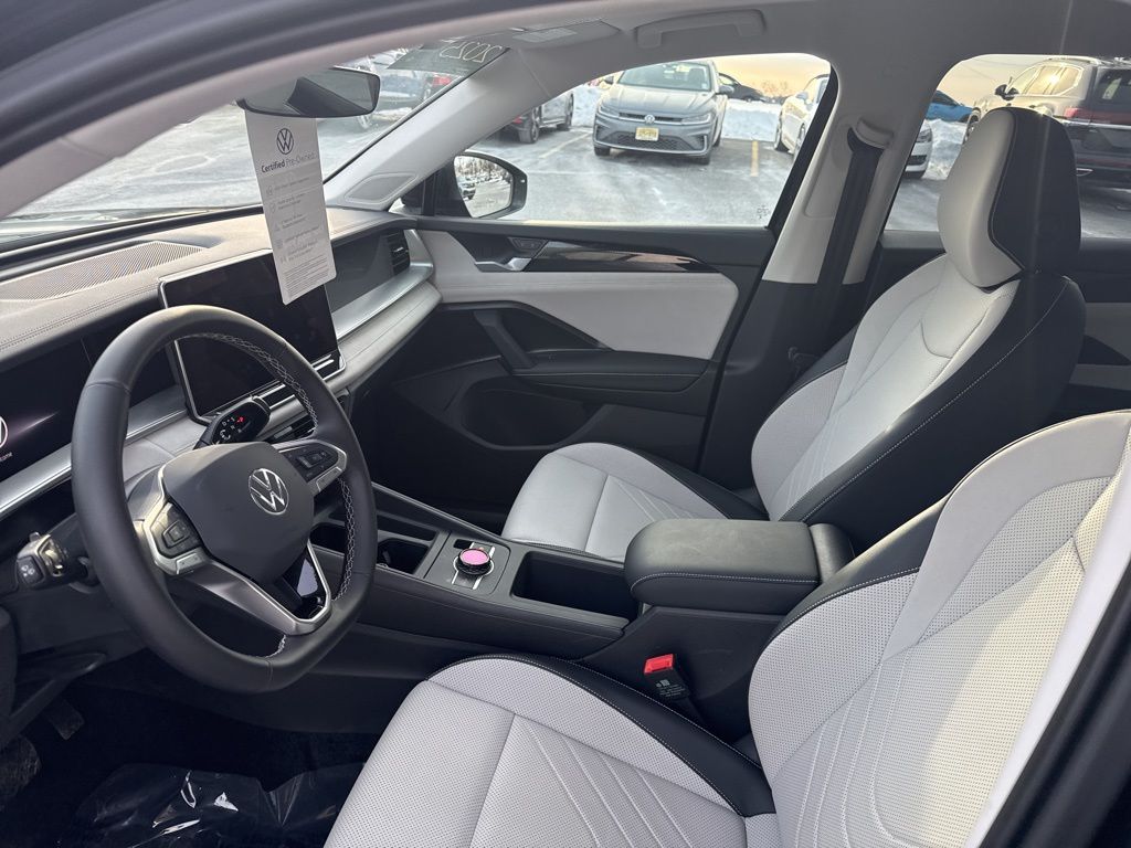 2025 Volkswagen Tiguan 2.0T SE Black at Subaru and VW of Moon Township