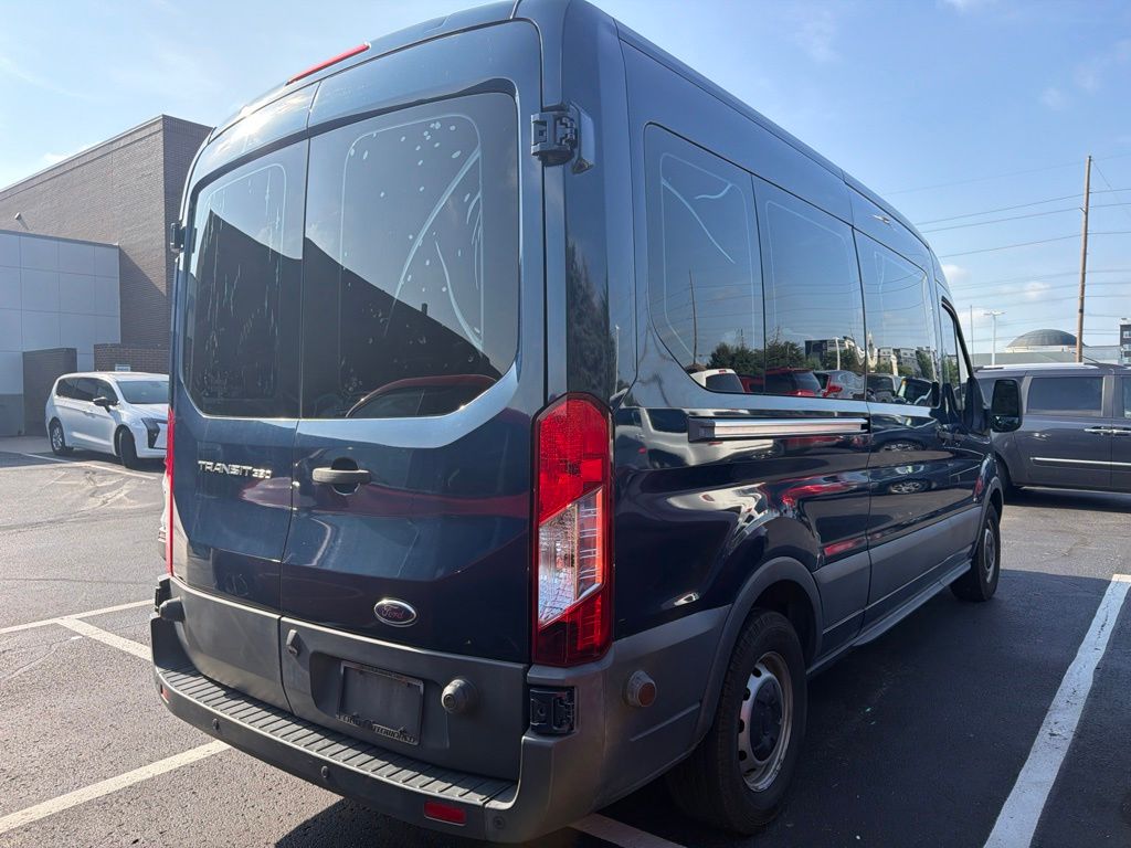 Thumbnail: 2017 Ford Transit Series - 3