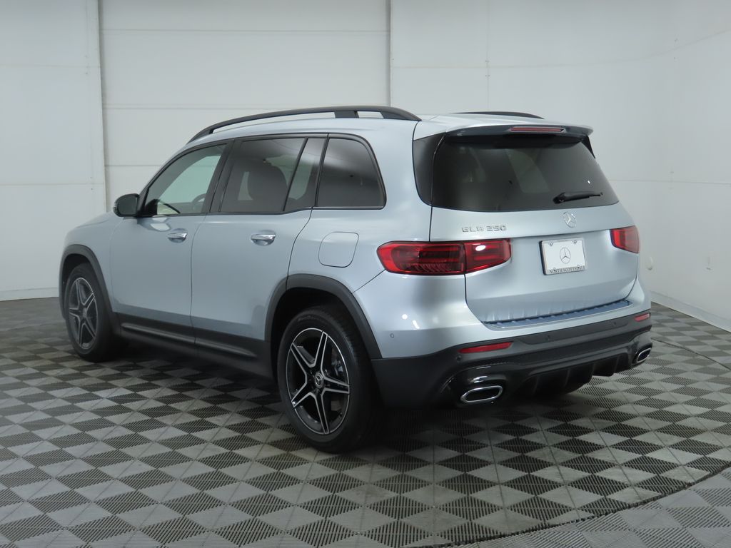 Thumbnail: 2026 Mercedes-Benz GLB - 7