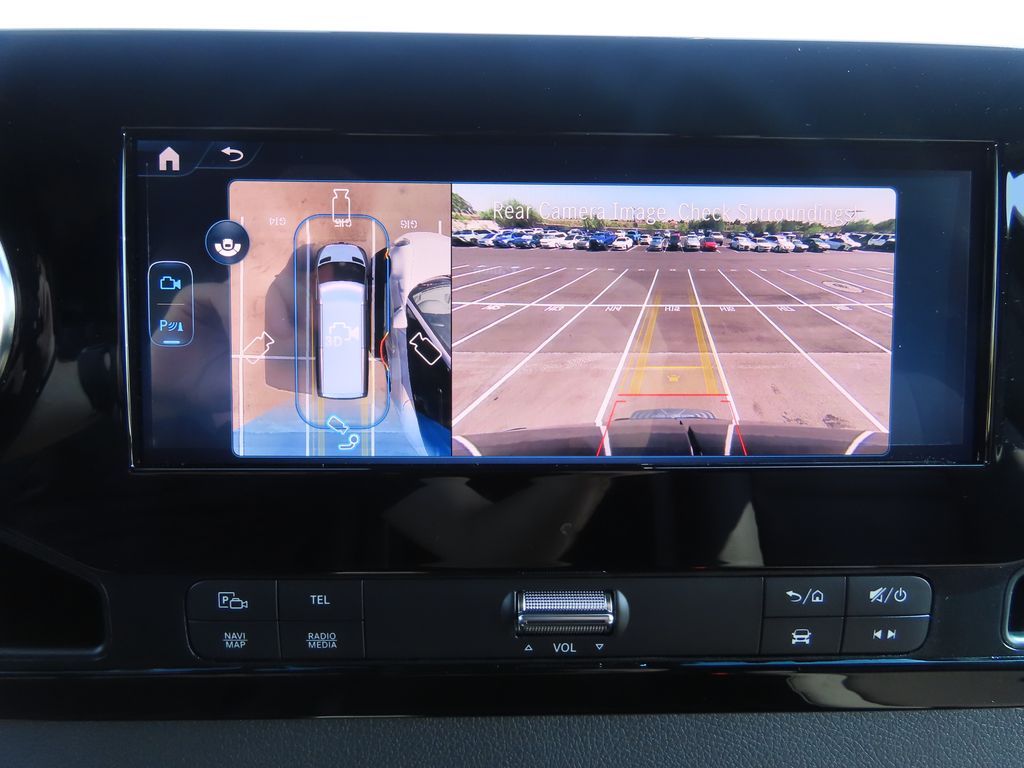 Thumbnail: 2025 Mercedes-Benz Sprinter - 16