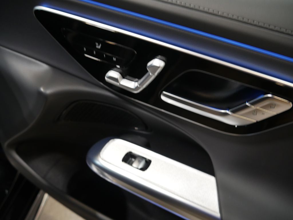 Thumbnail: 2026 Mercedes-Benz E-Class - 27