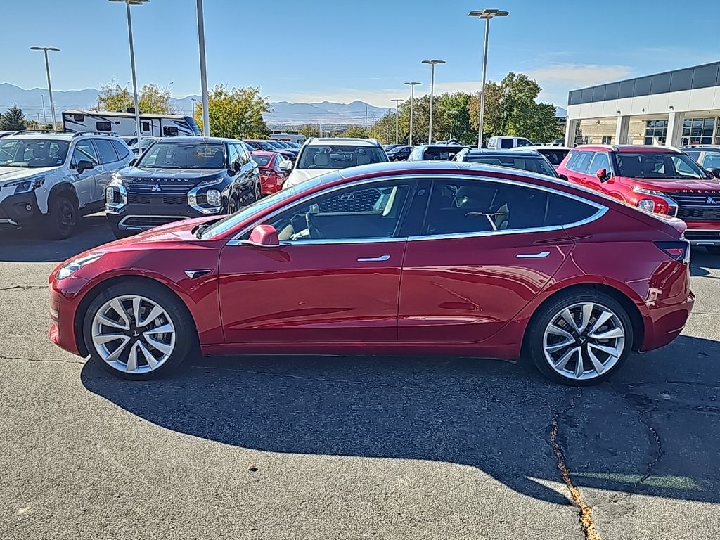 2018 Tesla Model 3  5