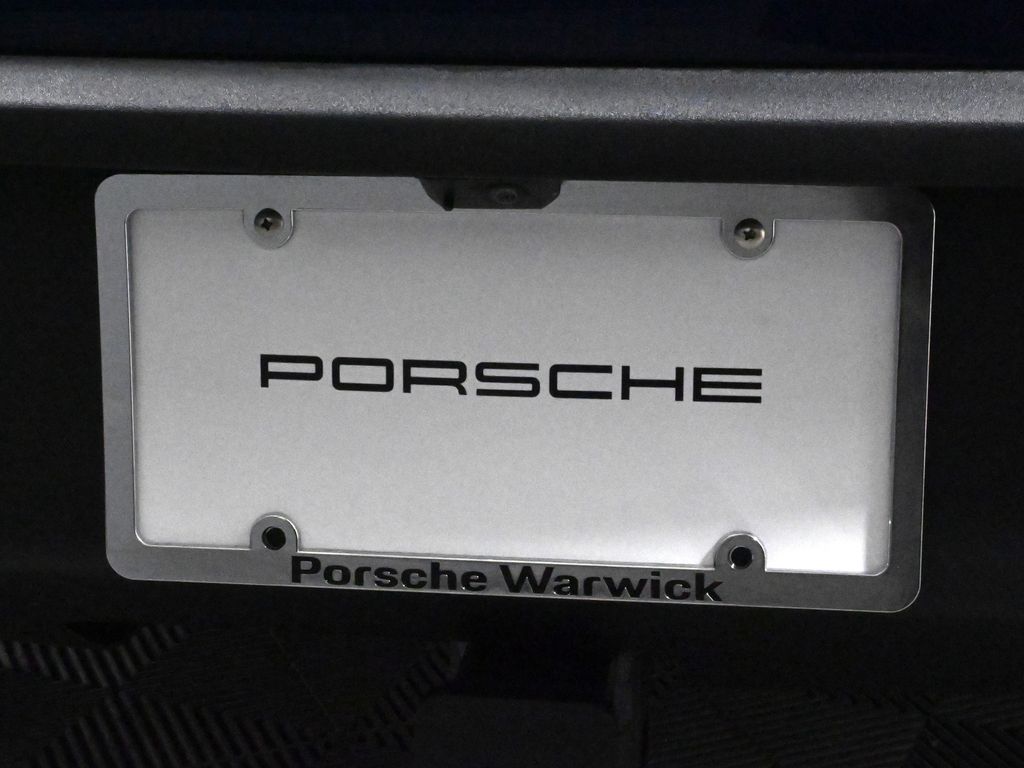 Thumbnail: 2025 Porsche Macan - 15