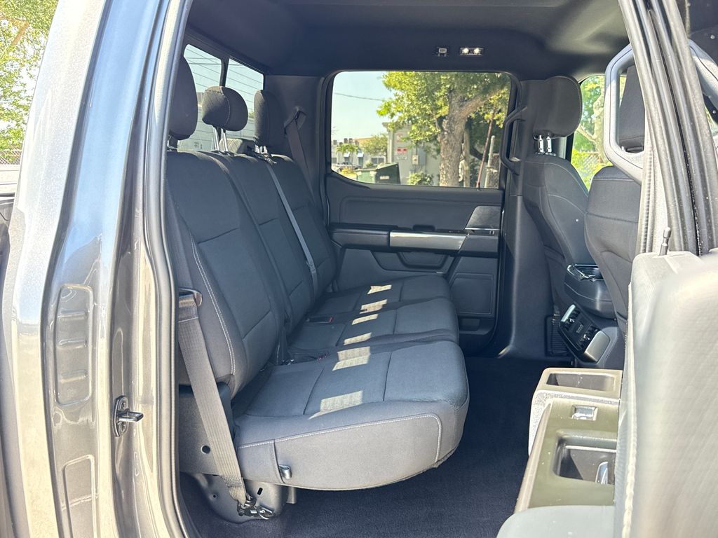 Used 2022 Gray Ford XLT image 29