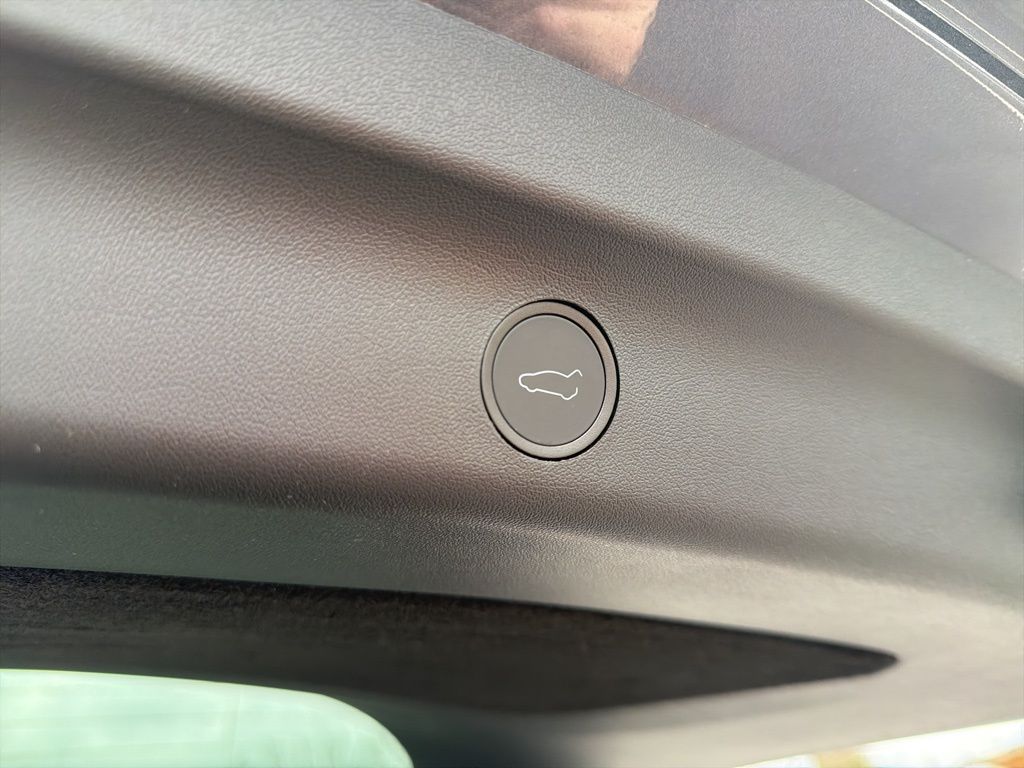 Thumbnail: 2023 Tesla Model Y - 21