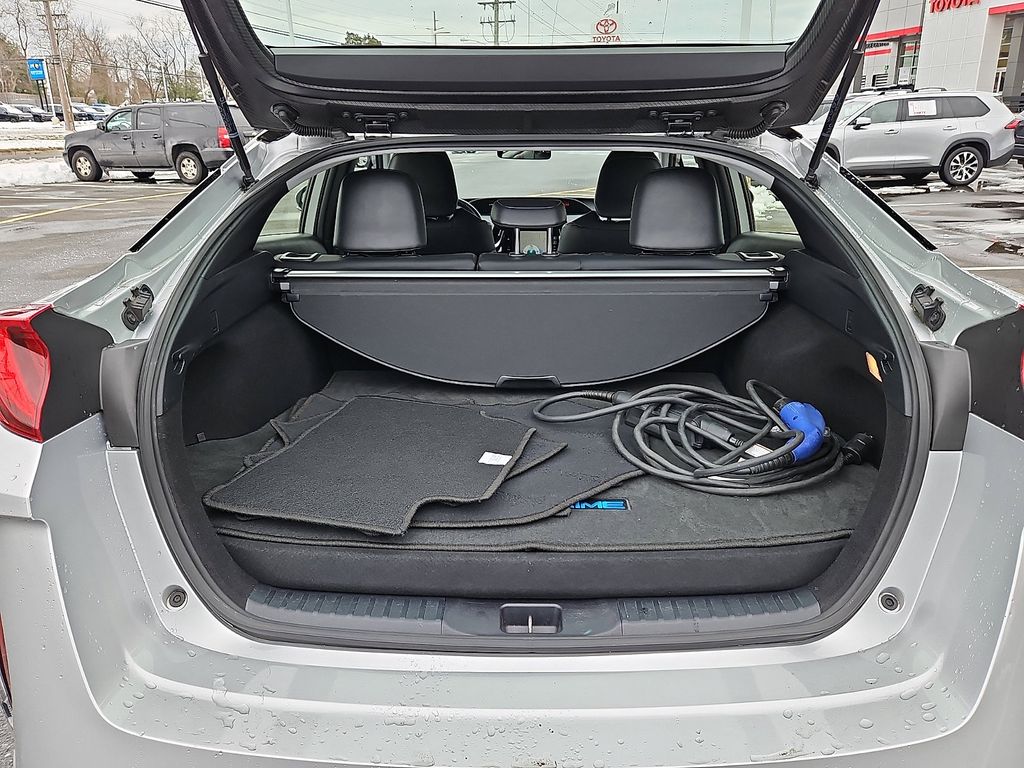 Thumbnail: 2021 Toyota Prius Prime - 27