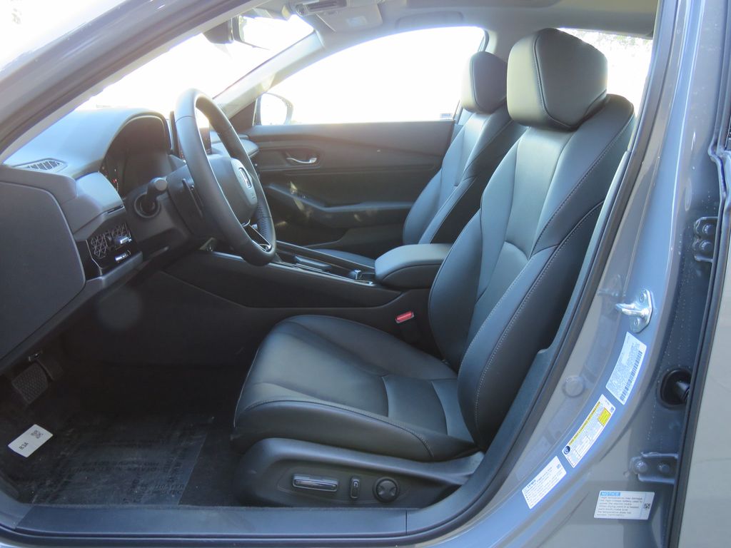Thumbnail: 2025 Honda Accord - 9