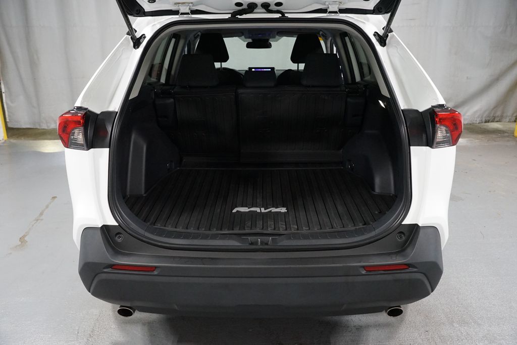 Thumbnail: 2024 Toyota RAV4 - 32