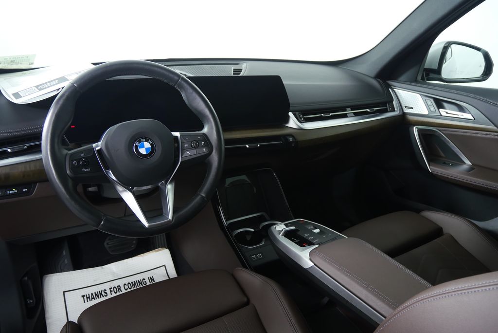 Thumbnail: 2023 BMW X1 - 20