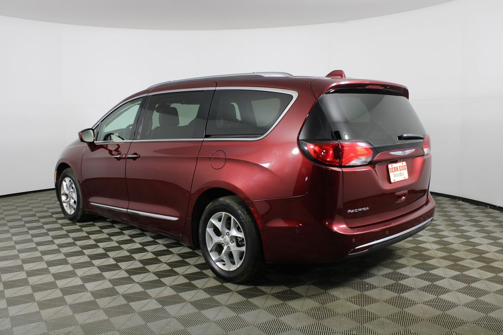 Used 2019 Chrysler Pacifica for sale in 