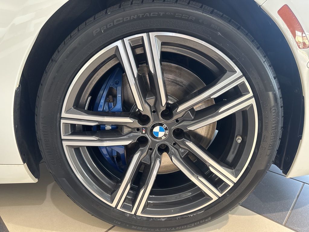 Thumbnail: 2022 BMW 8 Series - 13