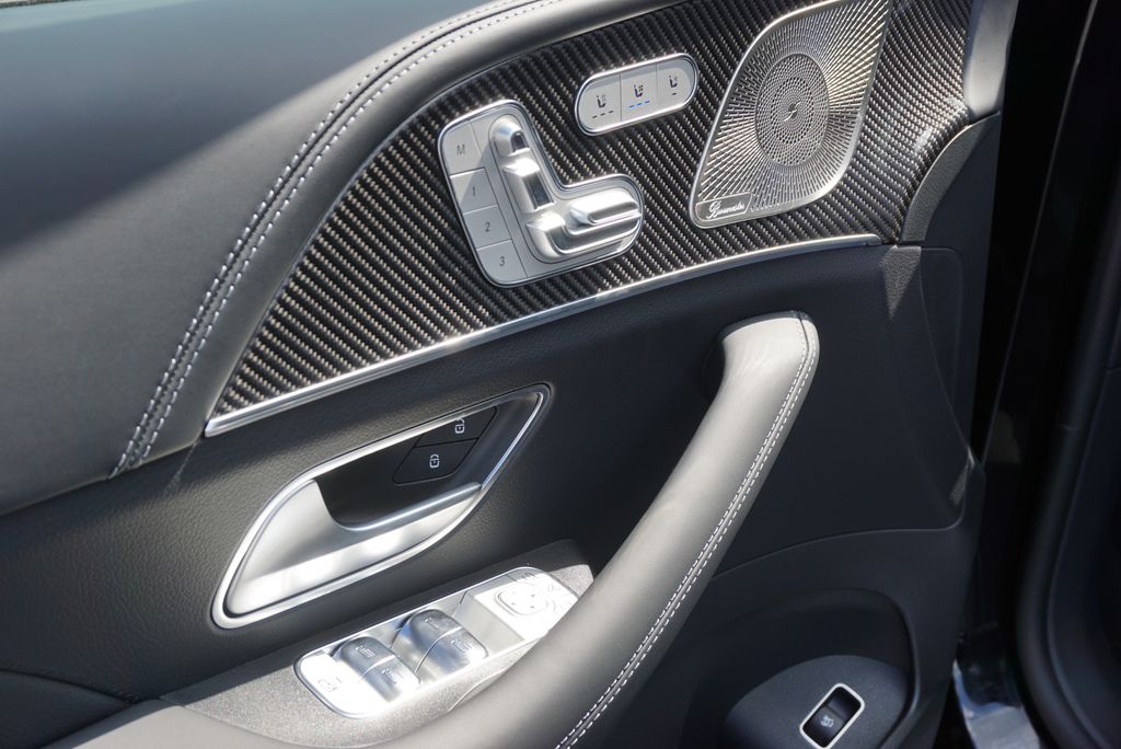 Thumbnail: 2026 Mercedes-Benz GLS - 30