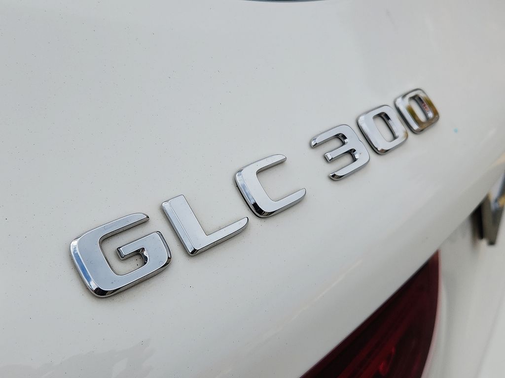Thumbnail: 2021 Mercedes-Benz GLC - 29