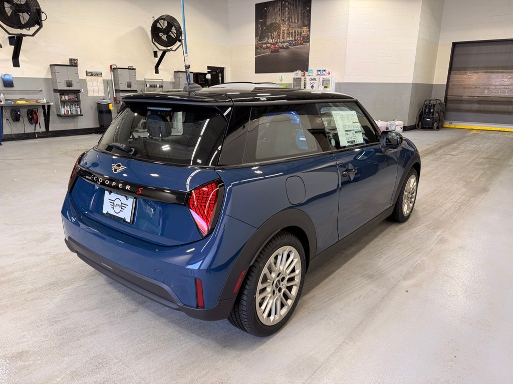 Thumbnail: 2026 MINI Cooper - 6
