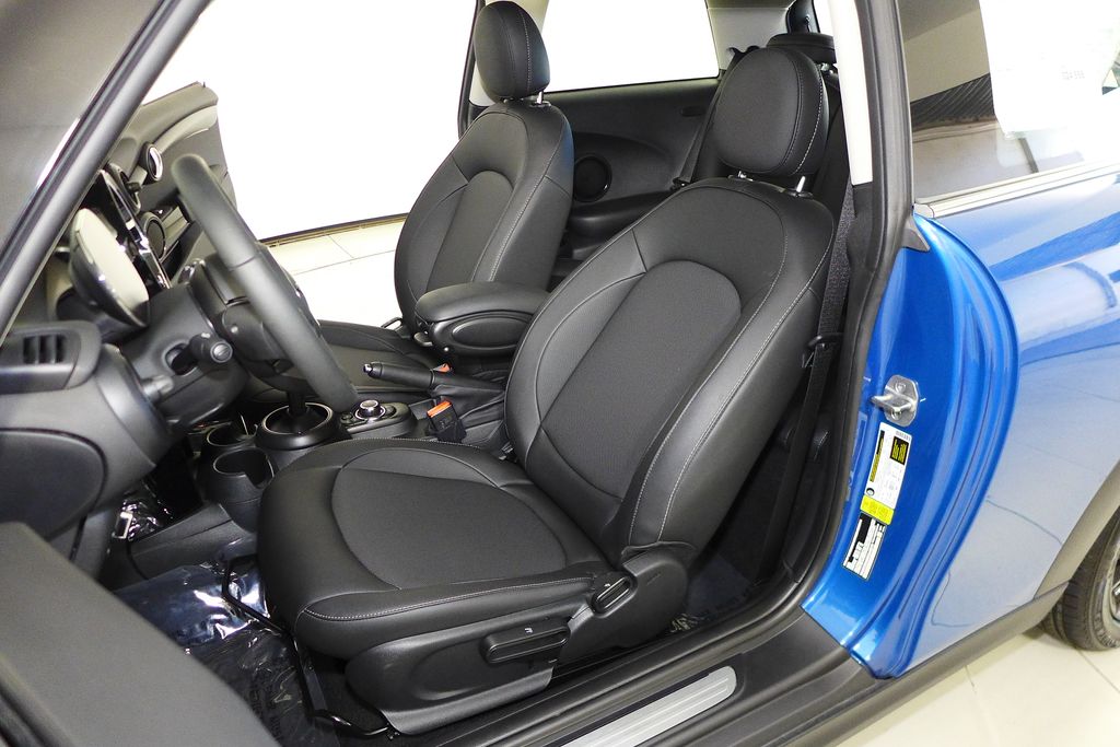 Thumbnail: 2024 MINI Cooper - 23