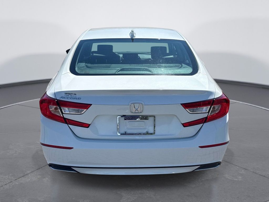 Used 2018 White Honda EX-L image 6