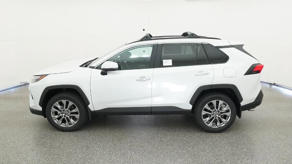 Thumbnail: 2025 Toyota RAV4 - 29
