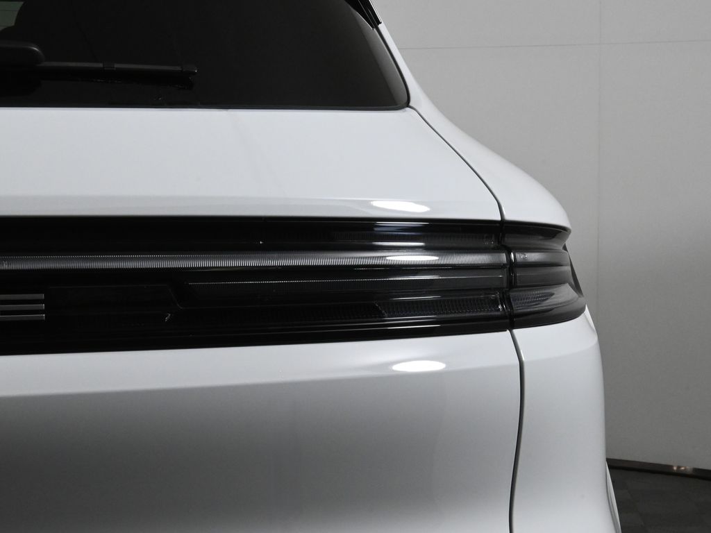 Thumbnail: 2026 Porsche Cayenne - 13