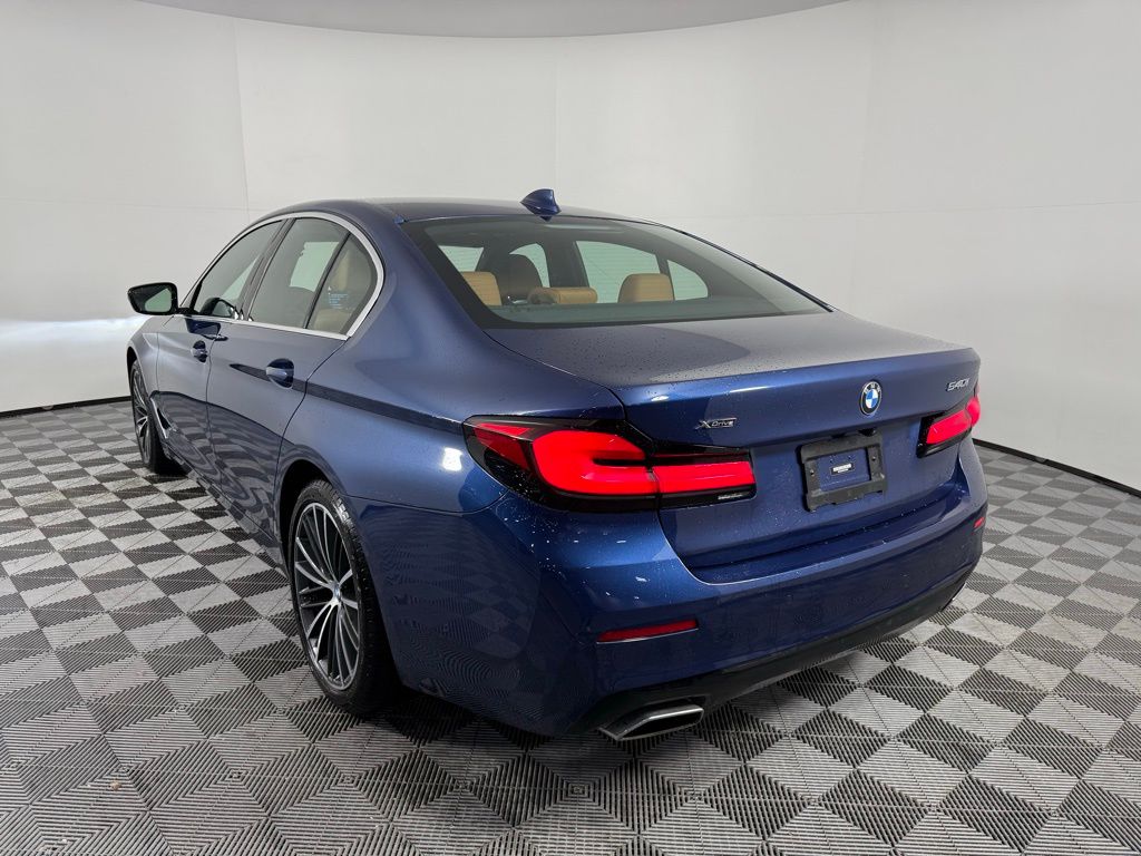 Thumbnail: 2023 BMW 5 Series - 7