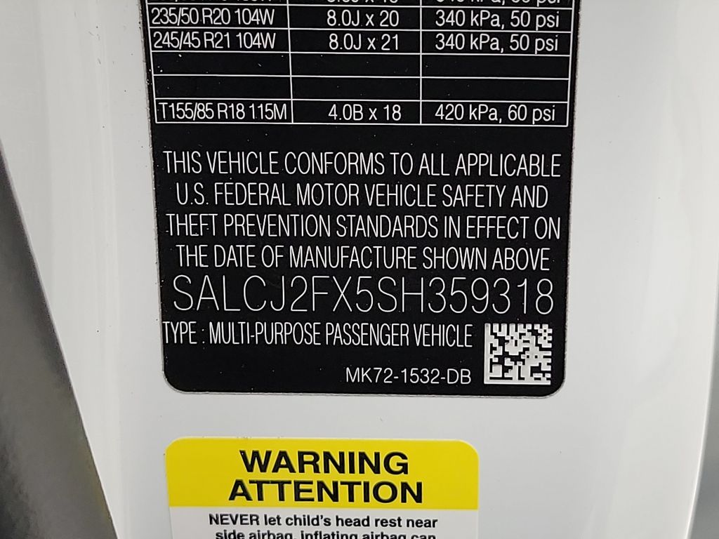 Thumbnail: 2025 Land Rover Discovery Sport - 14