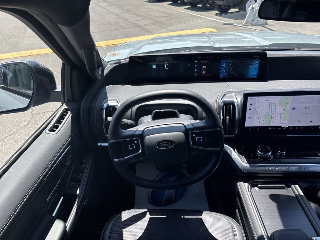 New 2026 Glacier Gray Metallic Tri-Coat Ford Platinum® image 11
