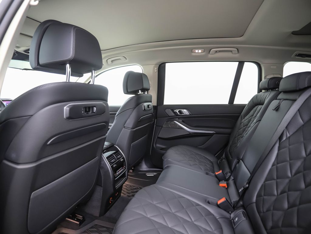 2026 BMW X7 xDrive40i 19