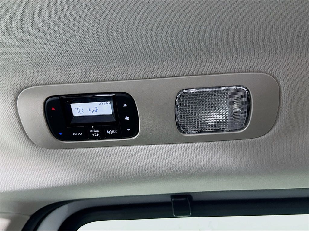 2025 Honda Odyssey Touring photo