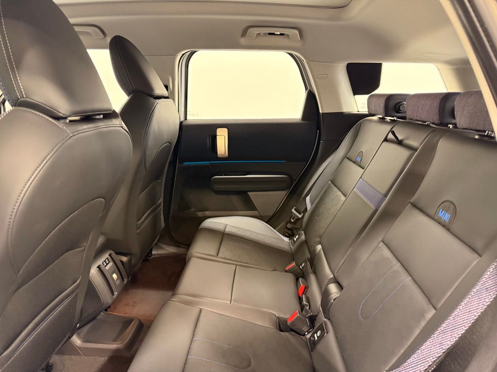 Thumbnail: 2025 MINI Cooper Countryman - 21