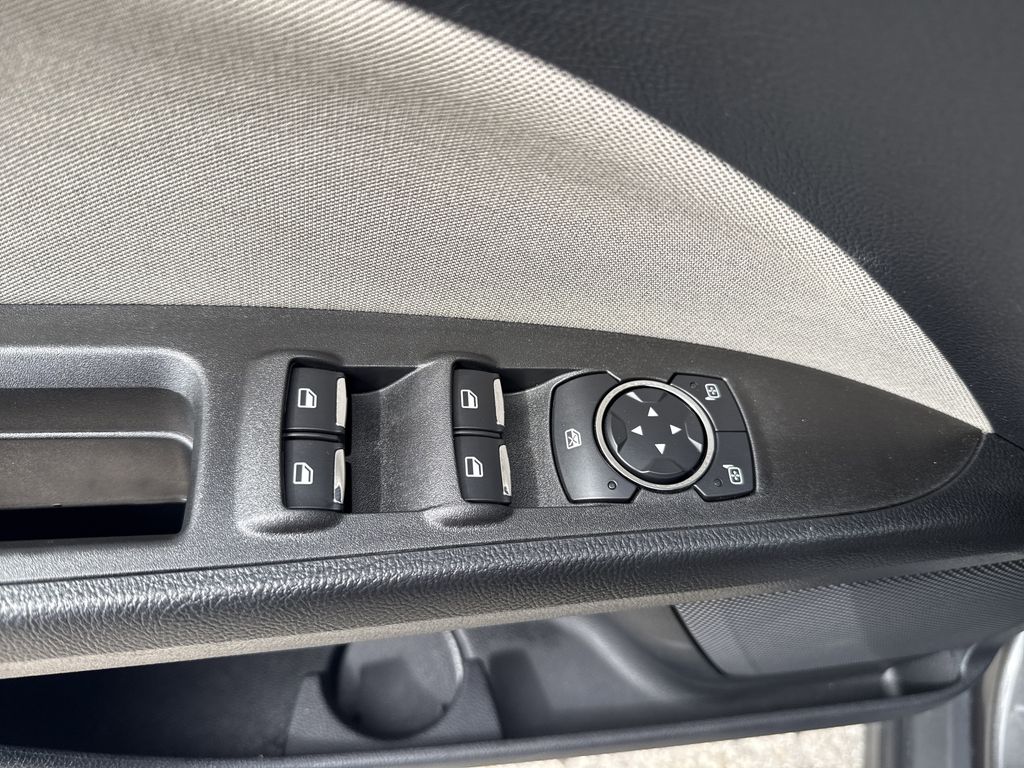 2020 Ford Fusion S - 10