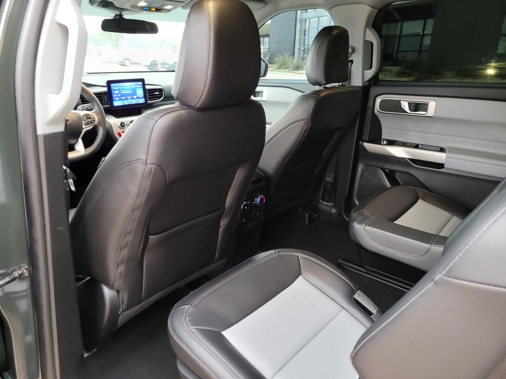 used 2024 Ford Explorer car, priced at $28,000