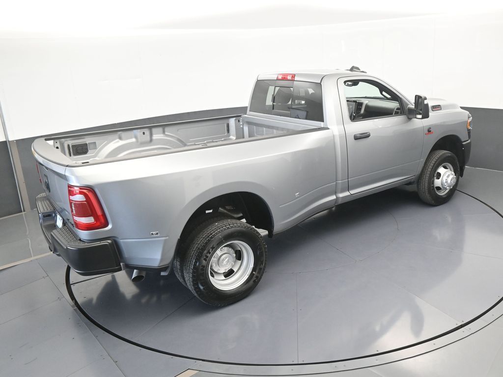 Used 2024 Billet Silver Metallic Clearcoat Ram Tradesman image 47