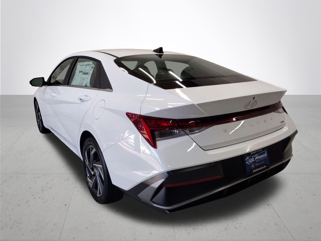 2026 Hyundai Elantra Hybrid Limited