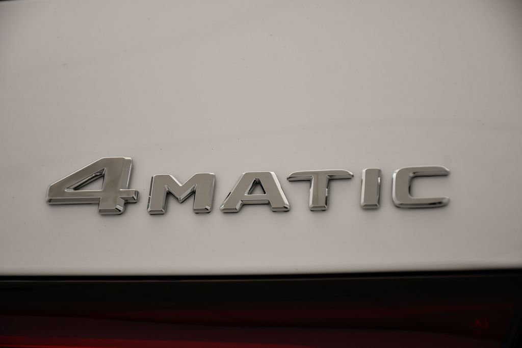 Thumbnail: 2026 Mercedes-Benz GLC - 10