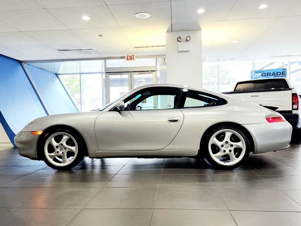 2000 Porsche 911 Carrera 13