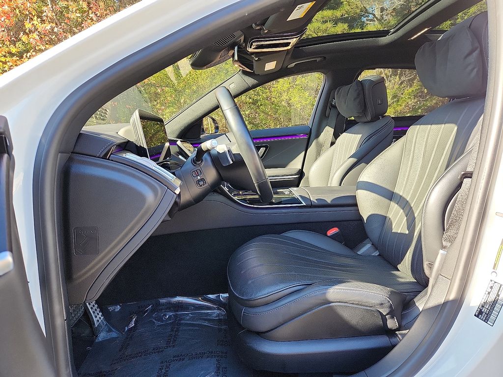 Thumbnail: 2023 Mercedes-Benz S-Class - 13