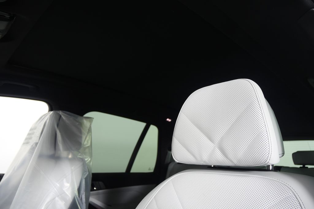 2026 BMW X5 sDrive40i 11