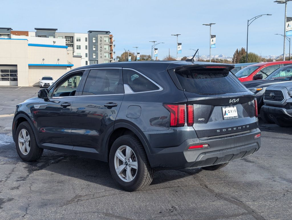 2022 Kia Sorento LX 7