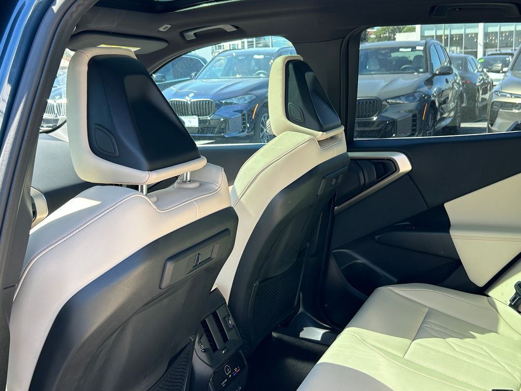 2025 BMW X3 3.0i 32