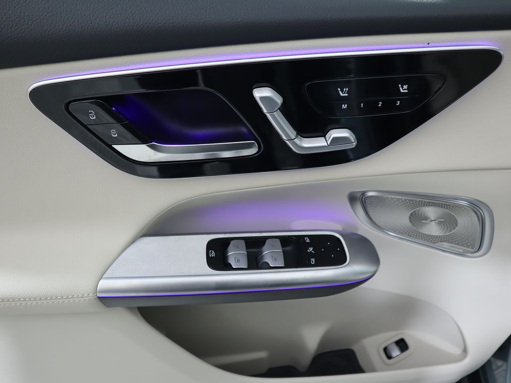Thumbnail: 2026 Mercedes-Benz GLC - 25