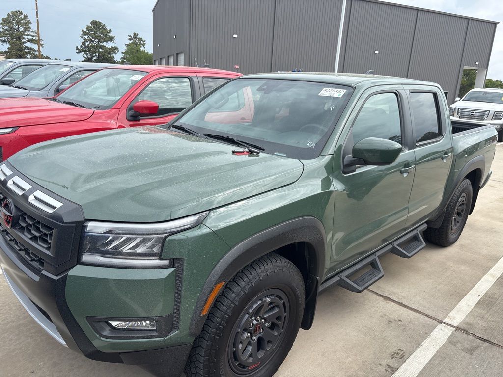 View vehicle photo 2