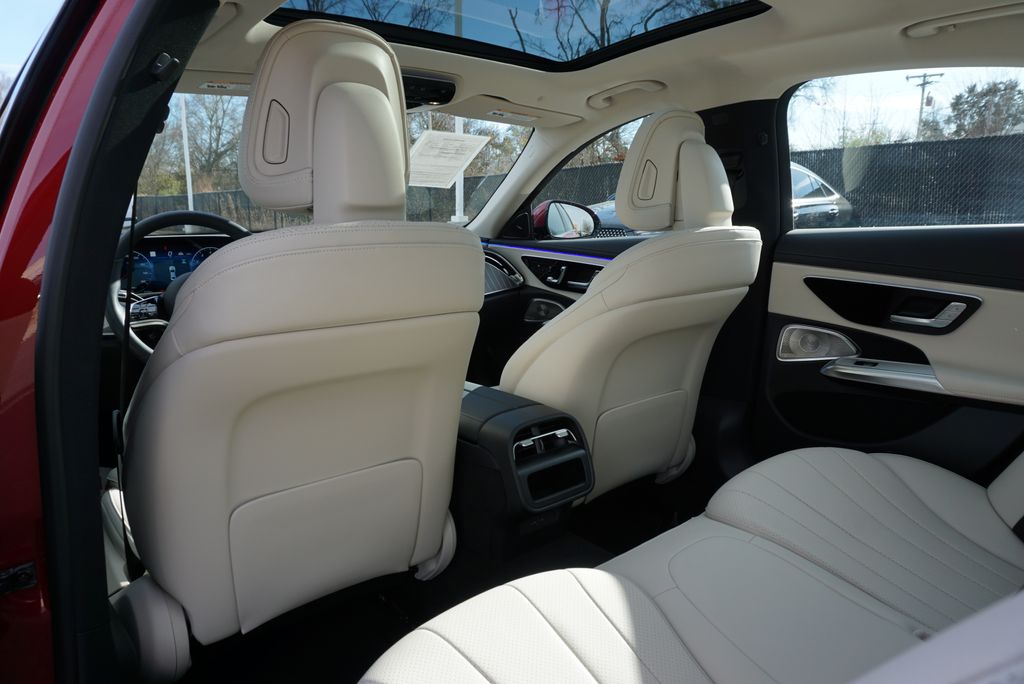 Thumbnail: 2025 Mercedes-Benz E-Class - 15