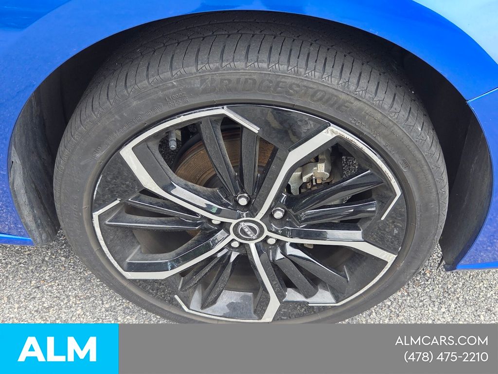 Used 2025 Blue Nissan 2.5 SR image 18