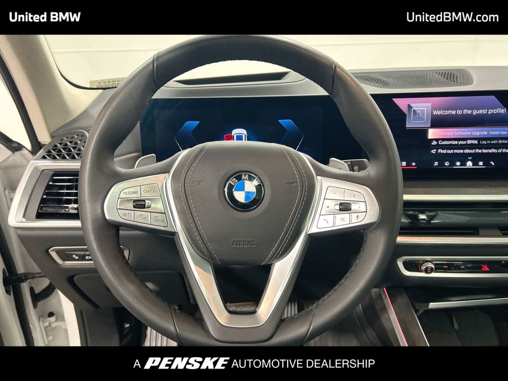 Thumbnail: 2025 BMW X7 - 14