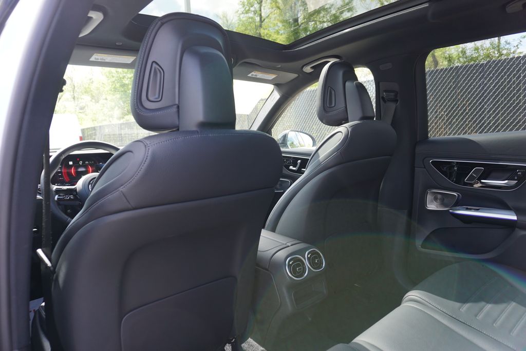 Thumbnail: 2023 Mercedes-Benz GLC - 20