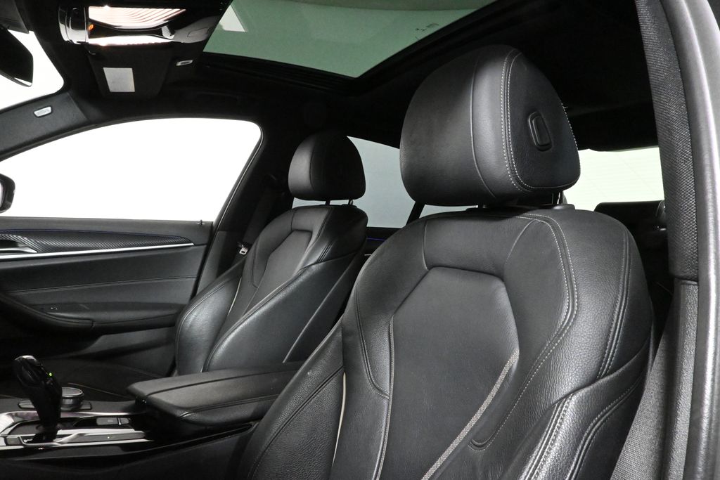 Thumbnail: 2019 BMW 5 Series - 4