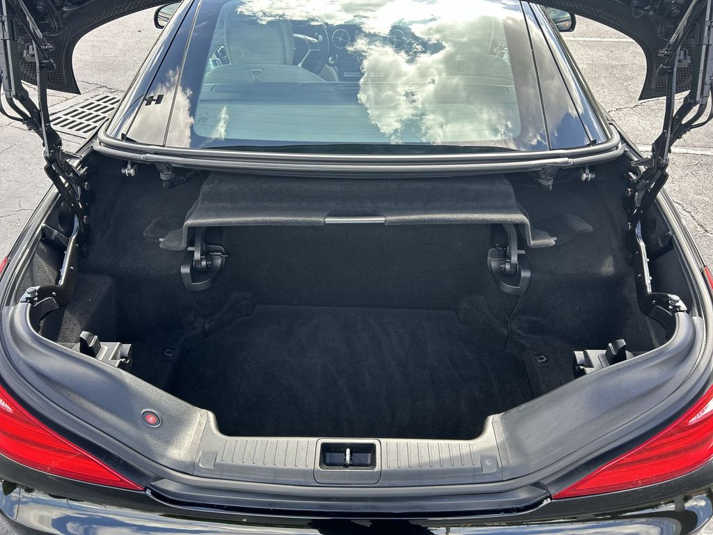 Thumbnail: 2015 Mercedes-Benz SL-Class - 13