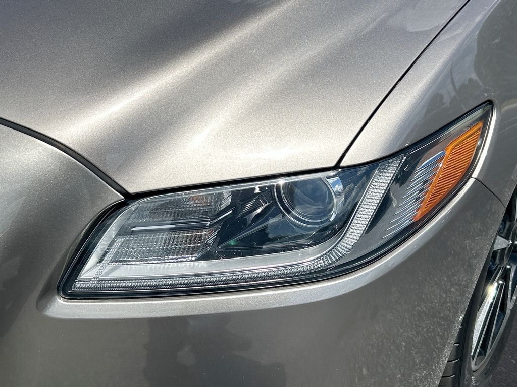 Thumbnail: 2020 Lincoln Continental - 26