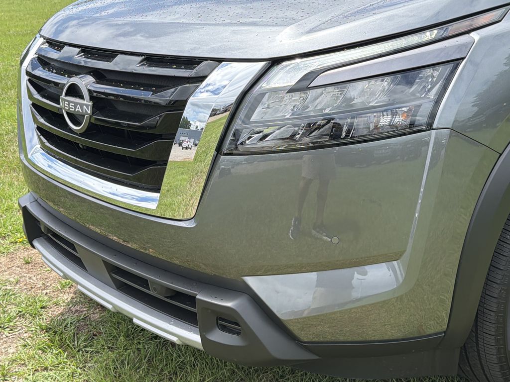 Used 2025 Nissan Pathfinder SUV